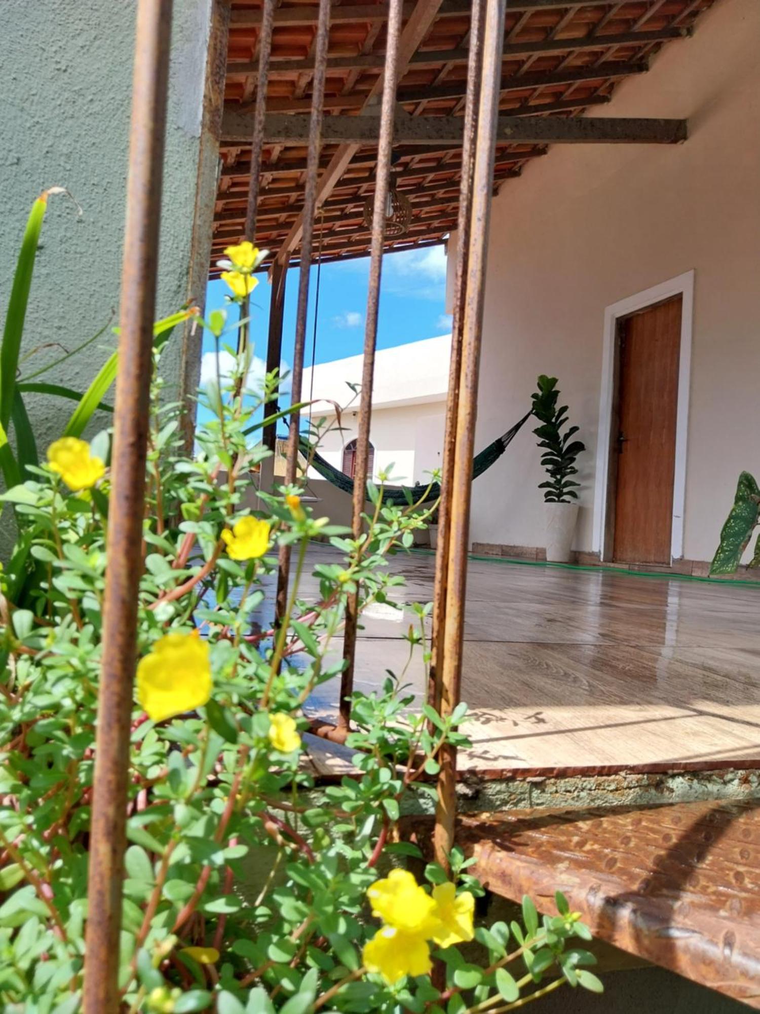 Casa Completa E Ampla Com Wi-Fi E Garagem Para Dois Veiculos 캄푸스 두스 고이타카지스 외부 사진